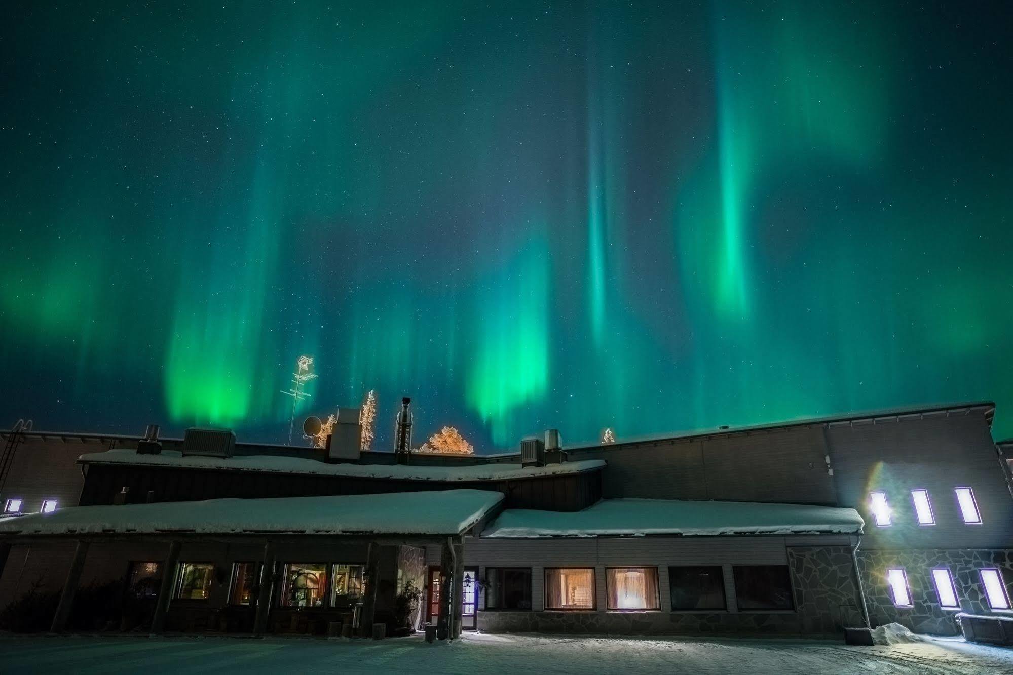 Santa'S Hotel Aurora & Igloos Luosto Exterior photo